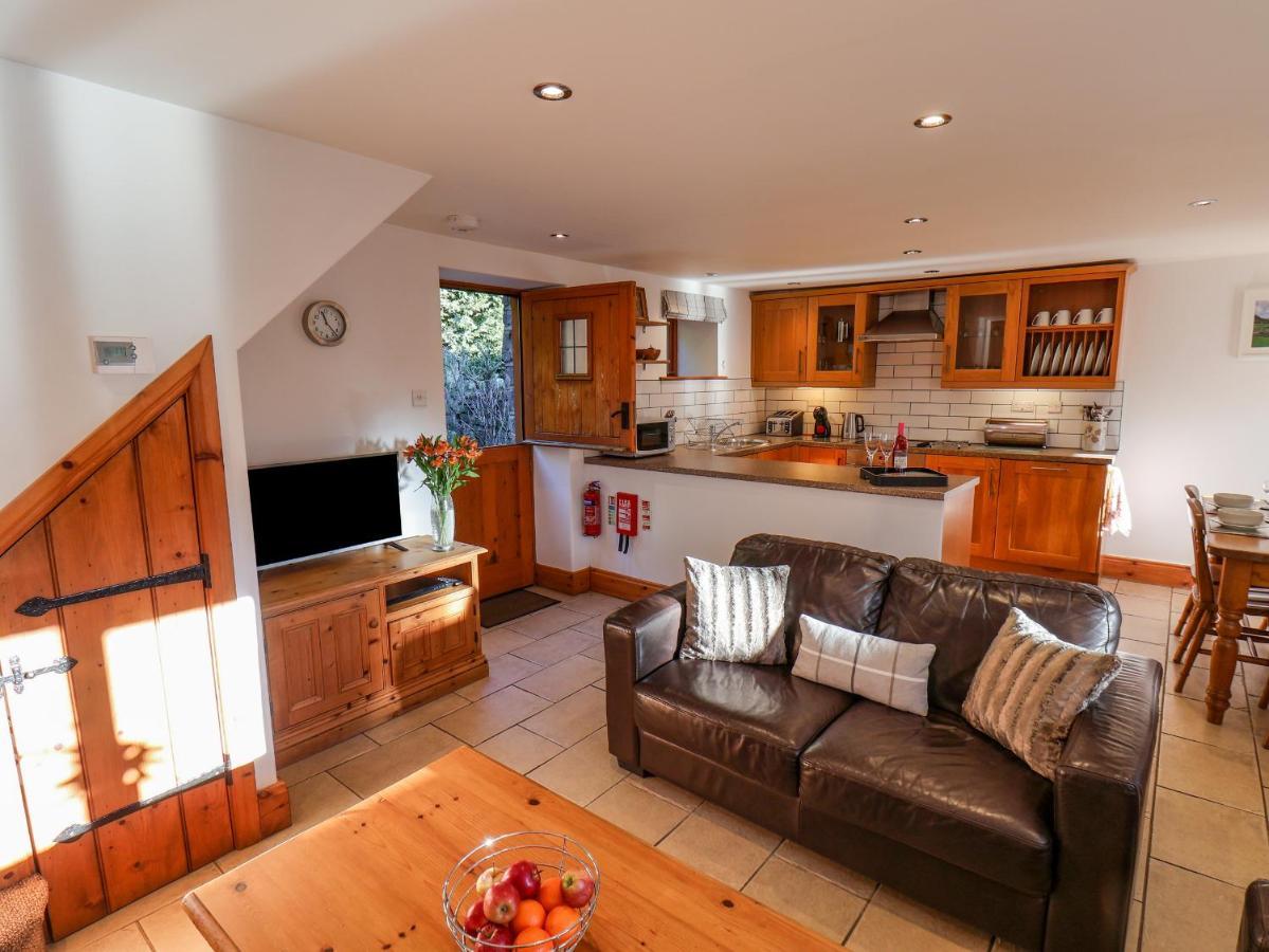 Hayloft Cottage Staintondale Exterior photo